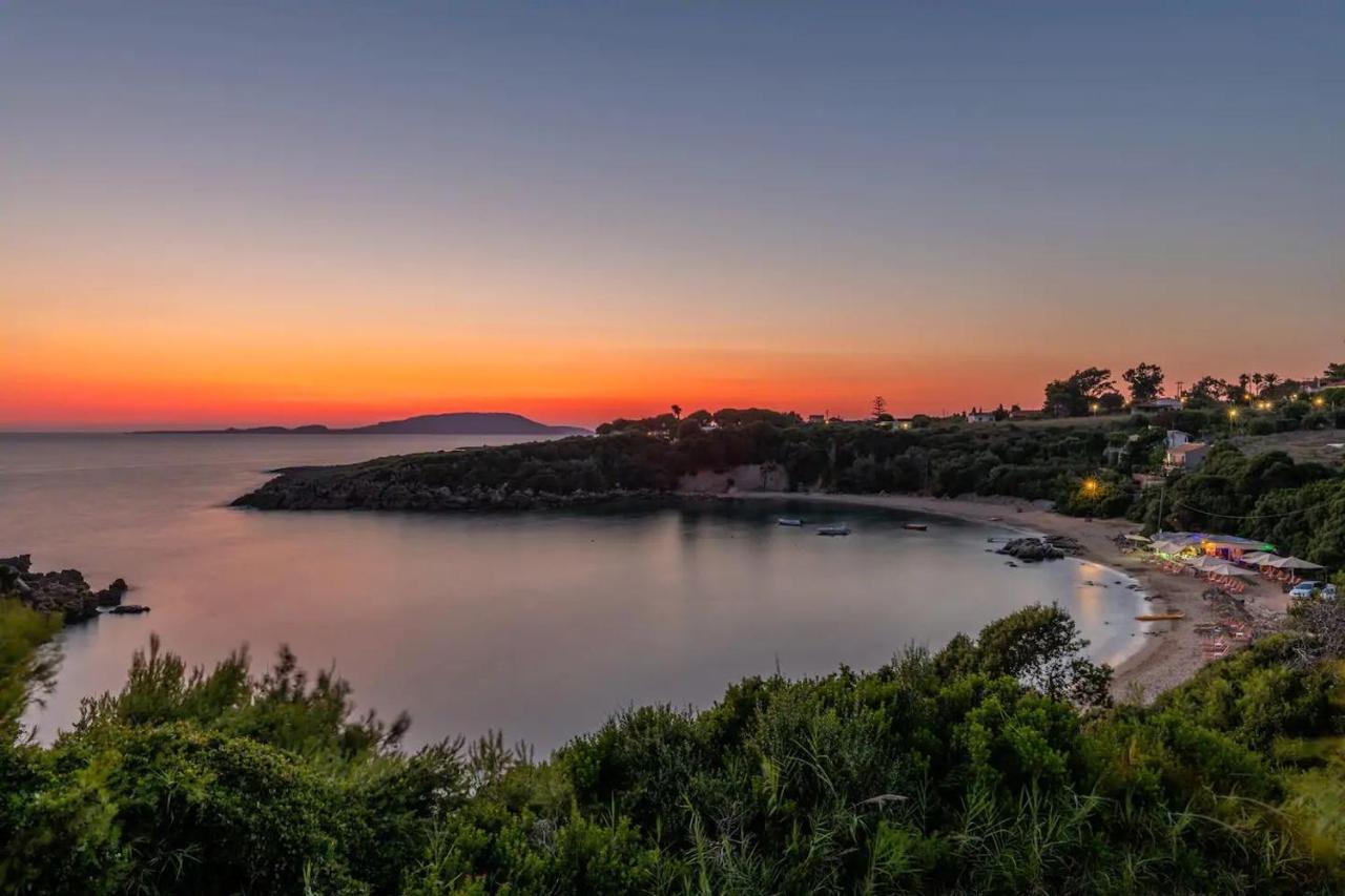 Villa Idyle - Beachfront Residence Tragana  Екстер'єр фото