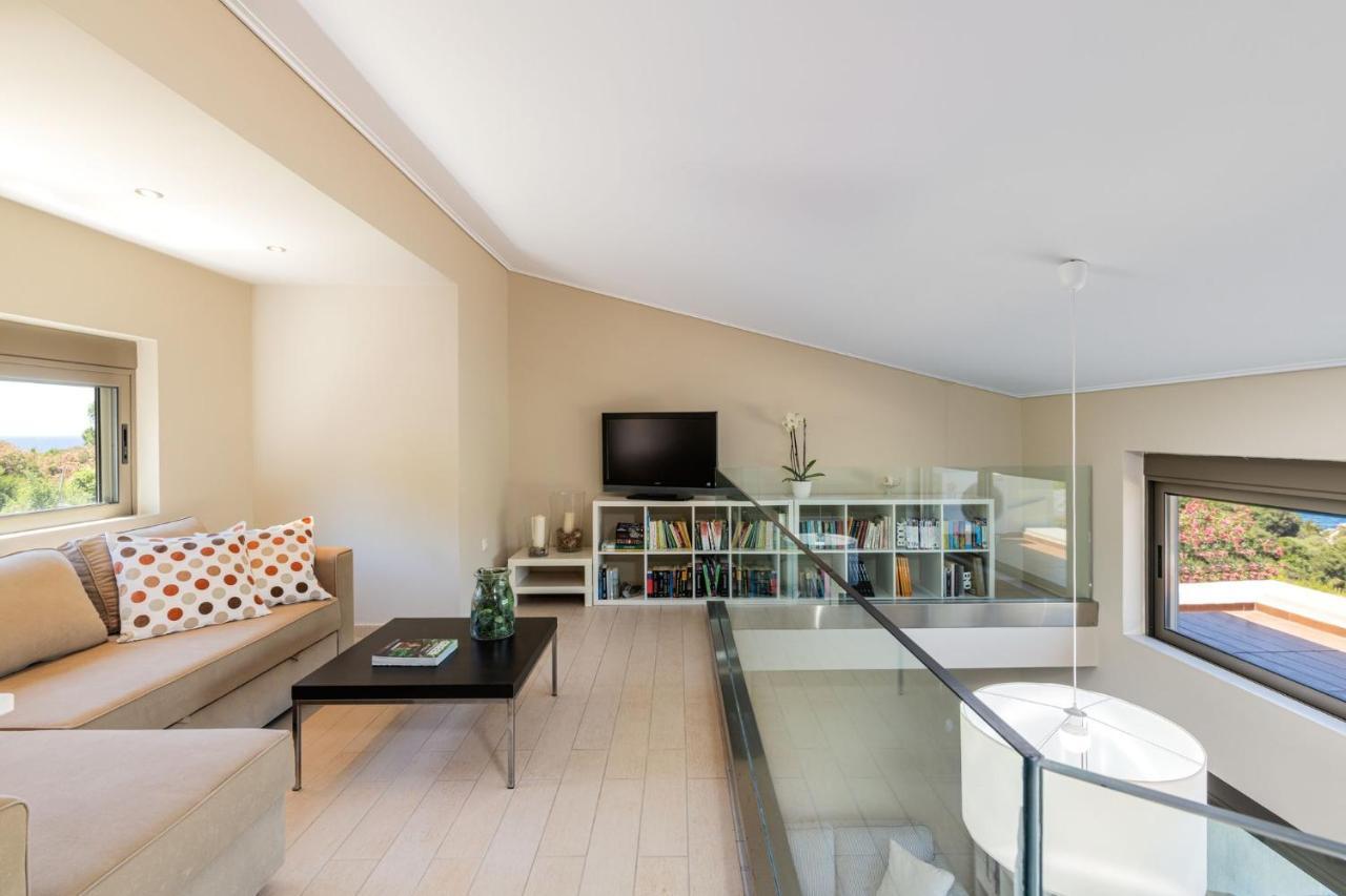 Villa Idyle - Beachfront Residence Tragana  Екстер'єр фото
